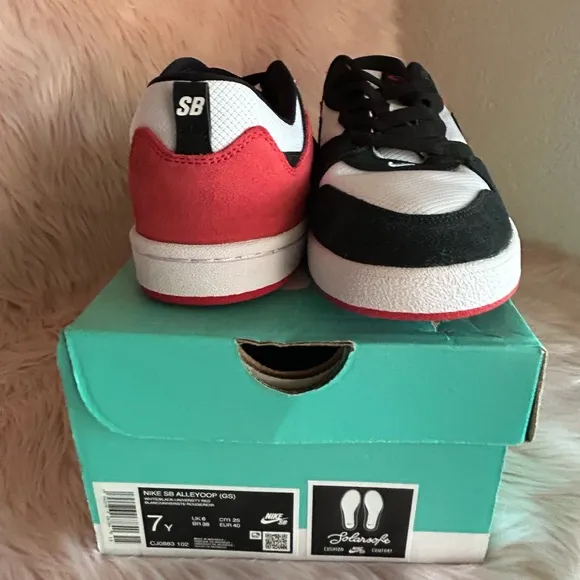 Nike Alleyoop SB (University Red GS)