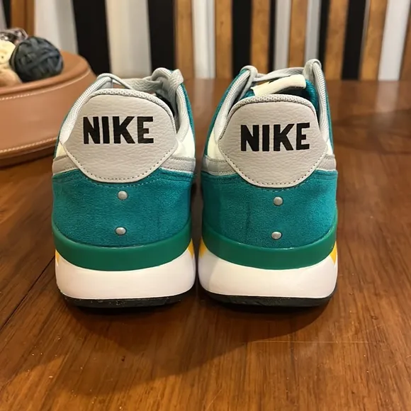 Nike Archive 83.M shoes sneakers new 747245 300 rio teal Men’s size 9.5