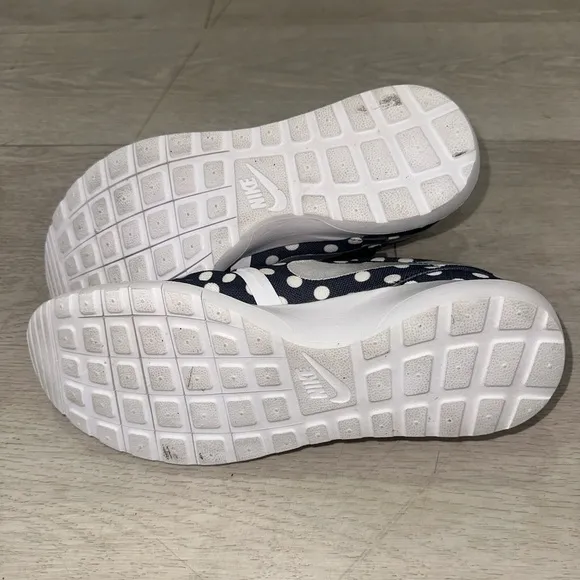 Nike Black and White Roshe Polka Dot Sneakers
