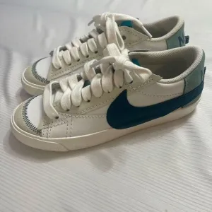 Nike Blazer Low 77 Jumbo Sneakers Shoes Size 9