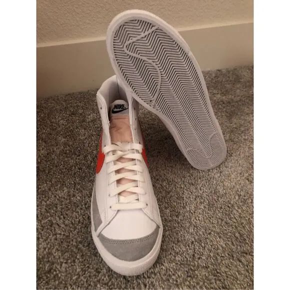 Nike Blazer Mid '77 Vintage Men's Shoes Size 10/ Women’s Size 11.5