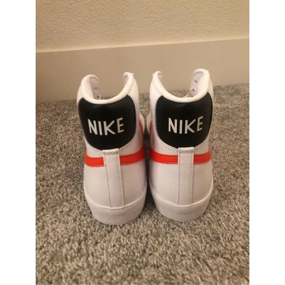 Nike Blazer Mid '77 Vintage Men's Shoes Size 10/ Women’s Size 11.5