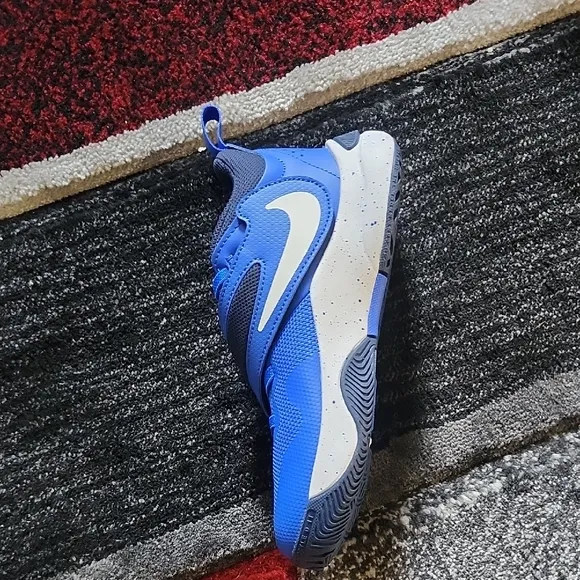 Nike Blue Elastic Slip-On Sneakers