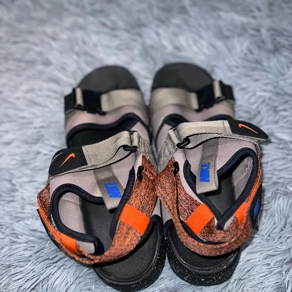 Nike Canyon Sandals size 8 shoes