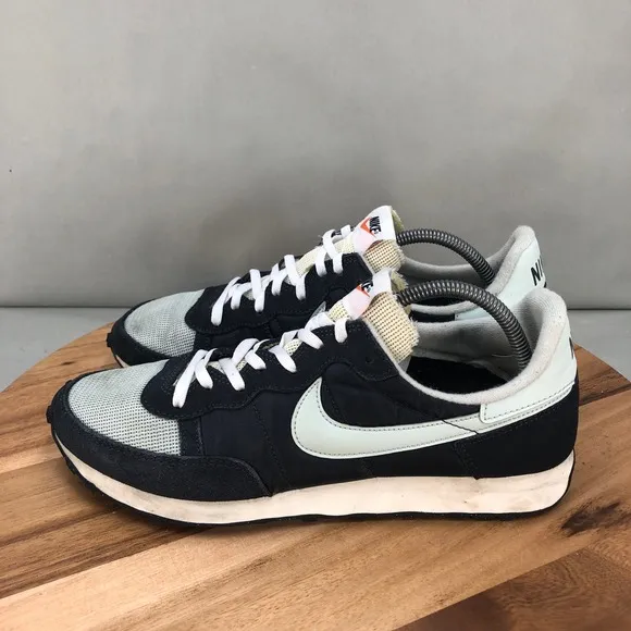 Nike Challenger OG Running Shoes Mens 10.5 Retro Navy Blue Lightweight Classic