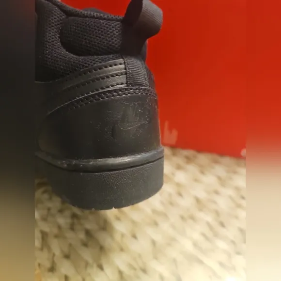 Nike Court Borough Mid Black High-Top Sneakers