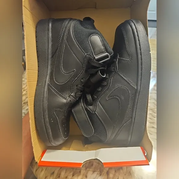 Nike Court Borough Mid Black High-Top Sneakers