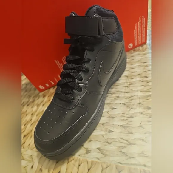 Nike Court Borough Mid Black High-Top Sneakers