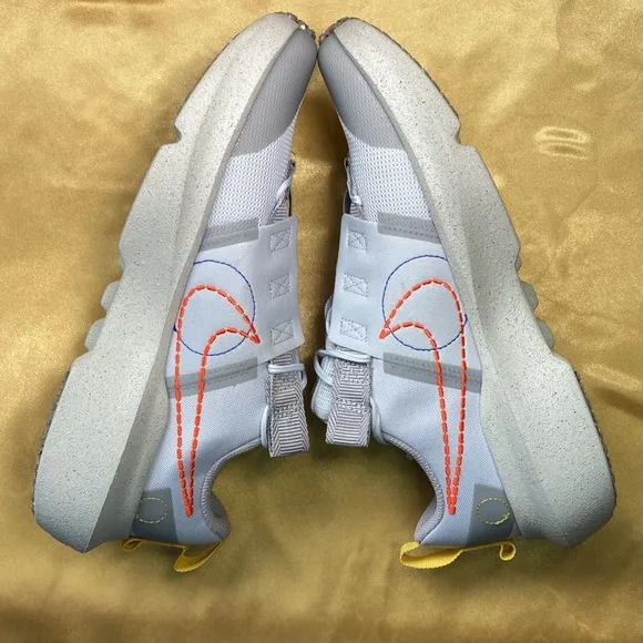 Nike Crater Impact GS Grey Shoes Royal Size 7Y/8 Women/ 6.5 Men DB3551-003