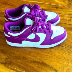 Nike Dunk Low ~&gt; MAKE AN OFFER✨