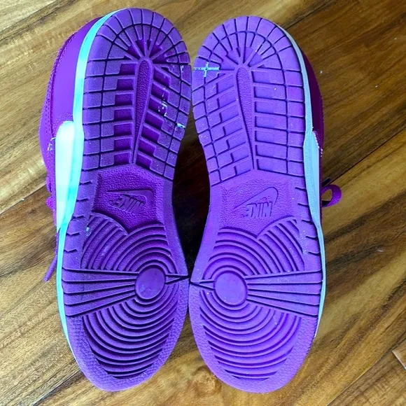 Nike Dunk Low ~&gt; MAKE AN OFFER✨