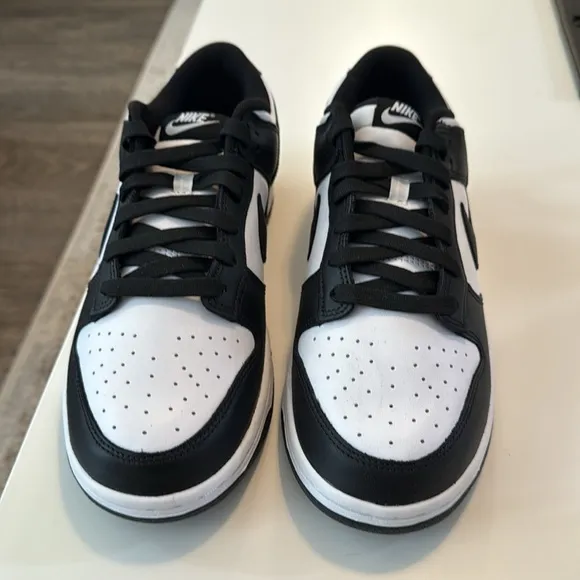 Nike Dunk Low Pandas Men’s 9.5 (BRAND NEW) (No Box)