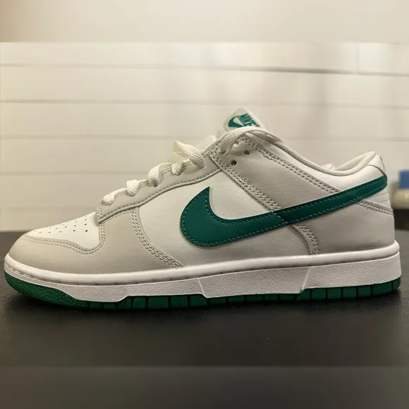 Nike Dunk Low Retro - Summit White/Platinum Tint/White/Malachite (9M/10.5W)