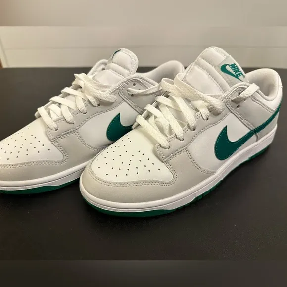 Nike Dunk Low Retro - Summit White/Platinum Tint/White/Malachite (9M/10.5W)