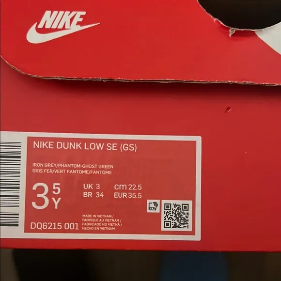 Nike Dunk Low Sneakers - Gray and Green