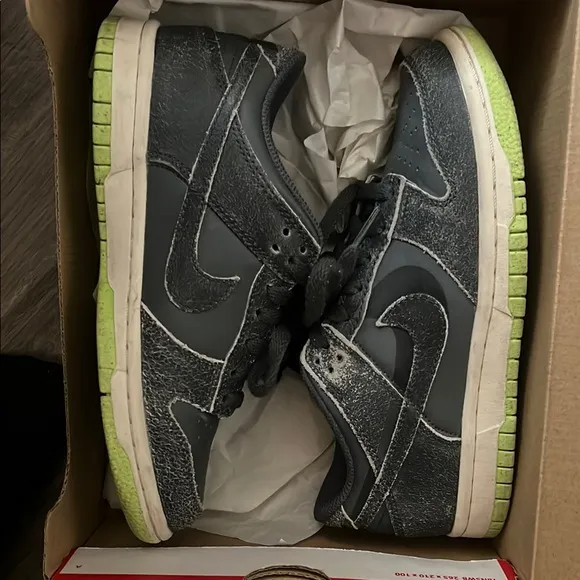 Nike Dunk Low Sneakers - Gray and Green