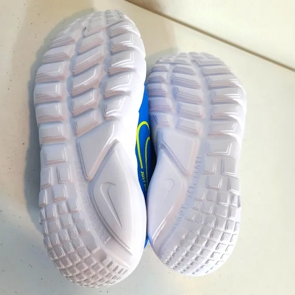 NIKE Flex Runner 2 GS Photo Blue Atomic Green Slip-On Sneakers