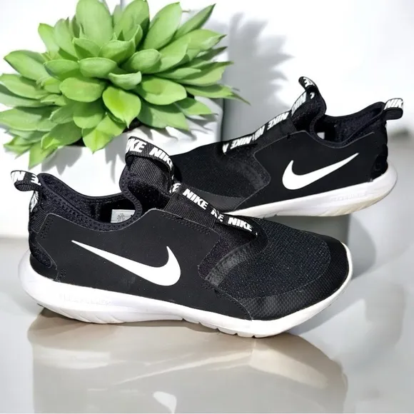 Nike Flex Runner- Slip-On Sneakers AT4662-001 Size 6.5Y