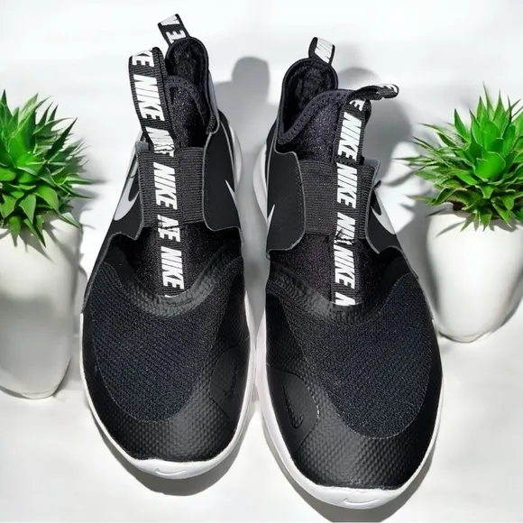 Nike Flex Runner- Slip-On Sneakers AT4662-001 Size 6.5Y