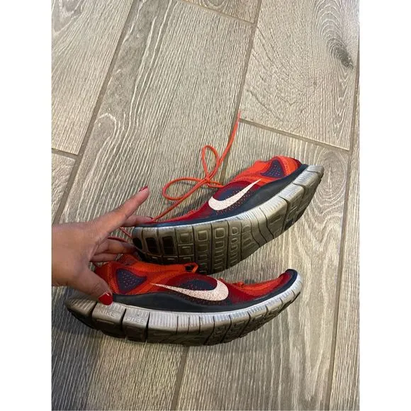 NIKE Fly Knit Bright Crimson Tennis Shoes Size 10.5