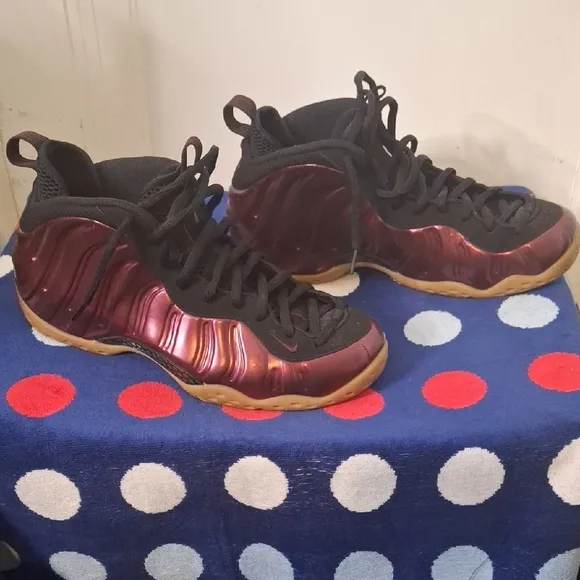 Nike Foamposite Stylish Black and Burgundy Sneakers