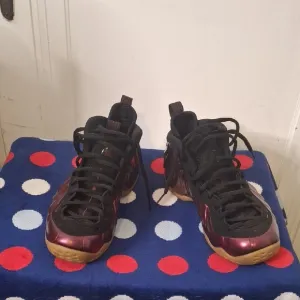 Nike Foamposite Stylish Black and Burgundy Sneakers