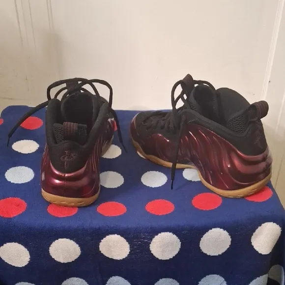 Nike Foamposite Stylish Black and Burgundy Sneakers
