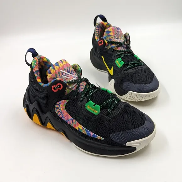 NIKE Giannis Immortality 2 Kaleidoscope Colorway Basketball Shoes Youth Sz 4