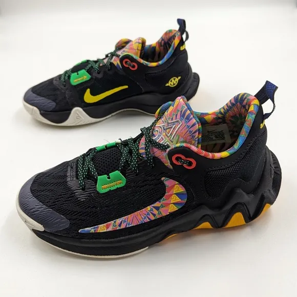 NIKE Giannis Immortality 2 Kaleidoscope Colorway Basketball Shoes Youth Sz 4