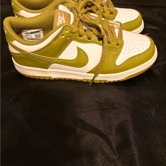 Nike Green and White Sneakers