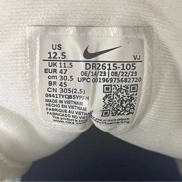 NIKE Invincible Run 3 Running Shoes Mens 12.5 White Blue Pink Zoom X Sneaker