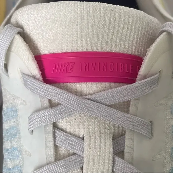 NIKE Invincible Run 3 Running Shoes Mens 12.5 White Blue Pink Zoom X Sneaker