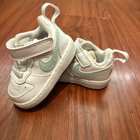 Nike Kids Shoes - Black and White Collection