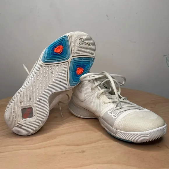 Nike Kyrie 3 EP Summer Pack Ivory Basketball Shoes Sneakers Kids Size 6Y