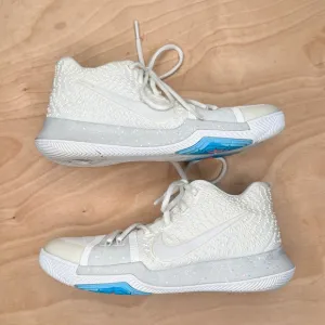 Nike Kyrie 3 EP Summer Pack Ivory Basketball Shoes Sneakers Kids Size 6Y