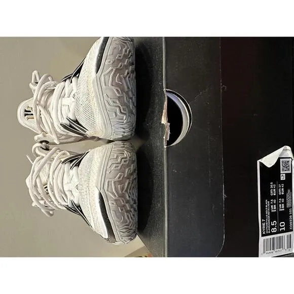 Nike Kyrie VII Basketball Shoes-Sz 8.5 - Stylish and Durable