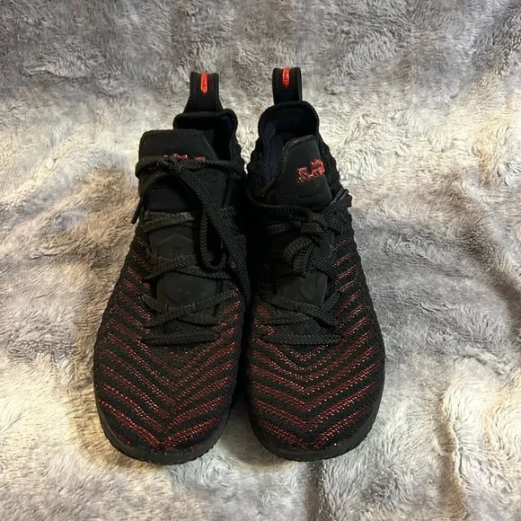Nike LeBron 16 GS Fresh Bred Size 6.5y