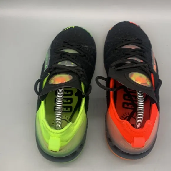 Nike LeBron XVIII 18 GS Black Crimson Volt Shoes CW2760-009 Size 6Y Women's 7.5