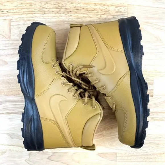 Nike Manao Leather Boots Sneakers Youth Size 6Y Women's Size 7.5 Wheat Tan
