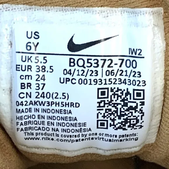 Nike Manao Leather Boots Sneakers Youth Size 6Y Women's Size 7.5 Wheat Tan