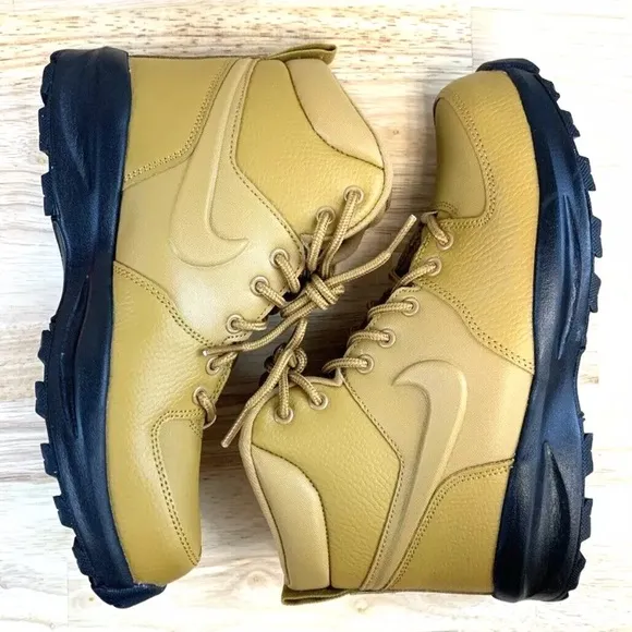 Nike Manao Leather Boots Sneakers Youth Size 6Y Women's Size 7.5 Wheat Tan