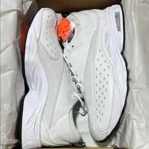 Nike Men Air Zoom Drive SP White