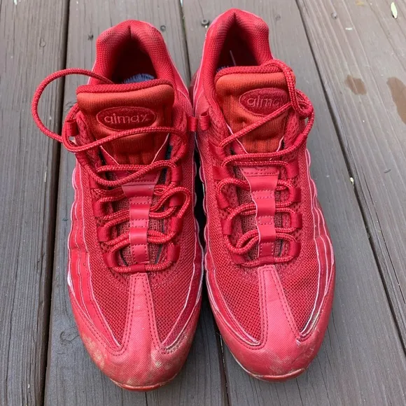 Nike Men's Air Max 95 Casual Sneakers