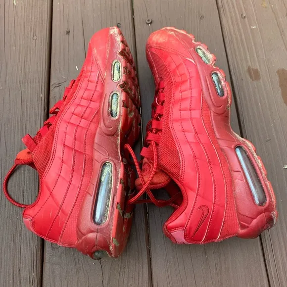 Nike Men's Air Max 95 Casual Sneakers