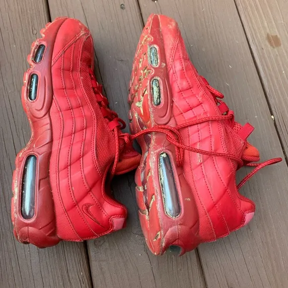 Nike Men's Air Max 95 Casual Sneakers