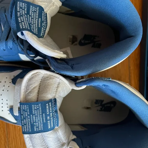 Nike. Men's Retro High OG. Blue/white/Gray Sneakers. Size 11. Pre owned.
