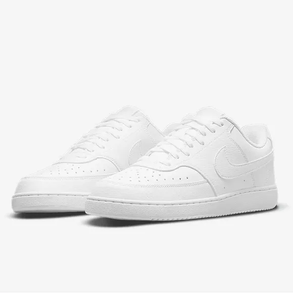 Nike | Men’s white Court Vision Low lace up sneakers, size 8.5