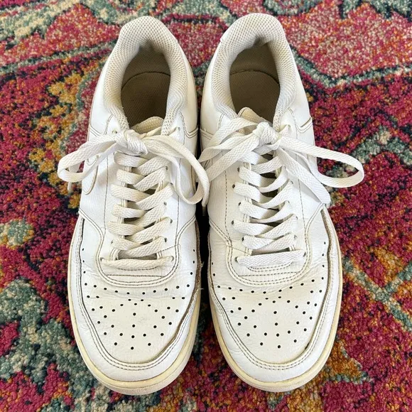 Nike | Men’s white Court Vision Low lace up sneakers, size 8.5