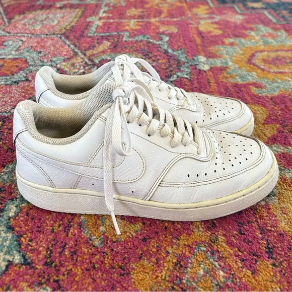 Nike | Men’s white Court Vision Low lace up sneakers, size 8.5