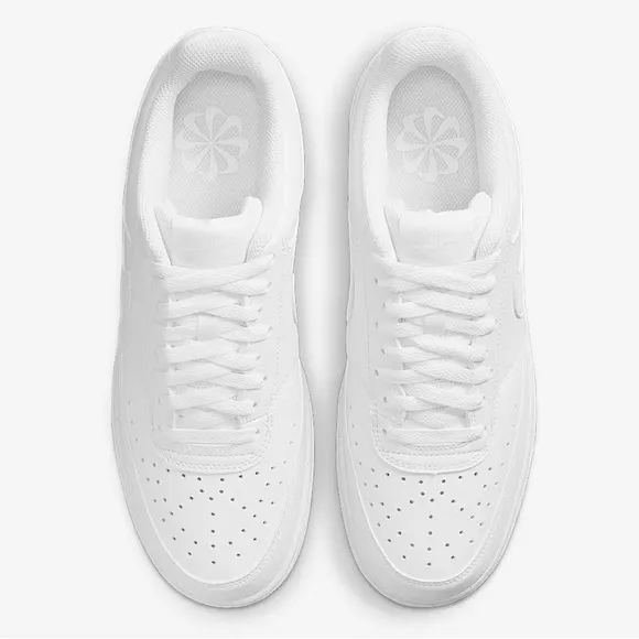 Nike | Men’s white Court Vision Low lace up sneakers, size 8.5